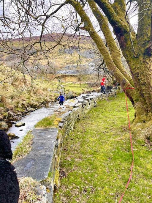 Yr Hen Siop - 4 Bed Welsh Cottage In Snowdonia Penmachno Esterno foto